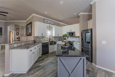 904 Elm Creek Dr, Moore, OK 73160 - photo 7