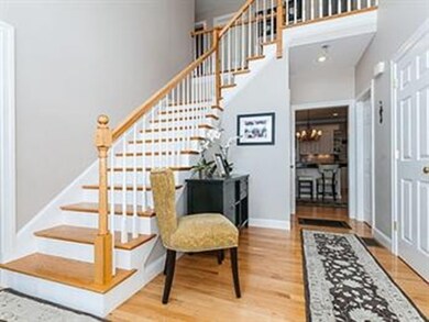 4 Meeting House Cir, Bedford, MA 01730 - photo 2