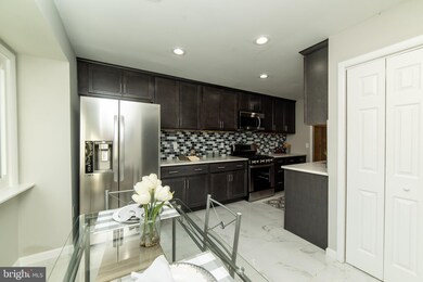 621 Walnutree Ln, Claymont, DE 19703 - photo 6