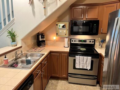 405 Forest View Dr, Driggs, ID 83422 - photo 6