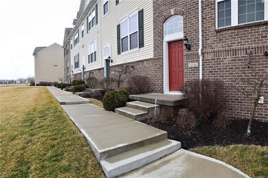 12716 Tamworth Dr, Fishers, IN 46037 - photo 2