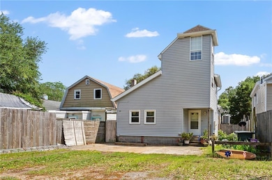 Back of house, entrance from Little Bay Ave.
