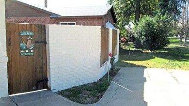 Side front