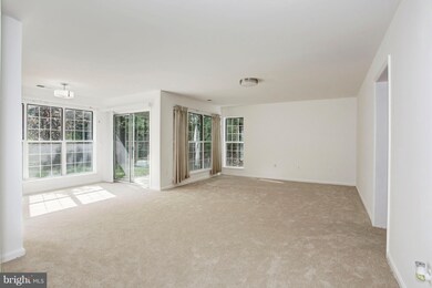 11205 Rienzi Place unit 102, Manassas, VA 20109 - photo 5