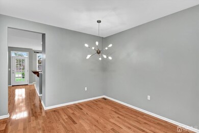 27 Vincent Behan Blvd unit 27, Edison, NJ 08837 - photo 4