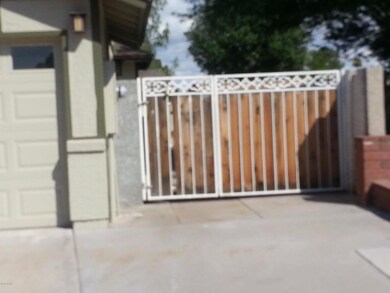 RV Gate
