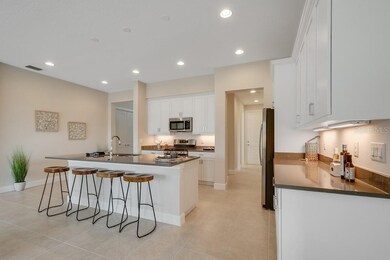 8024 Clearwater Ct, Sarasota, FL 34241 - photo 5