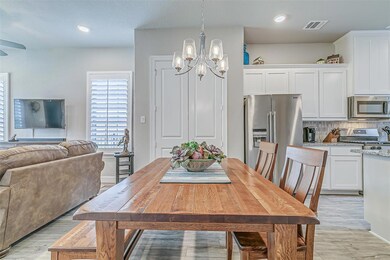 8213 Cotton Belt Ln, North Richland Hills, TX 76182 - photo 7