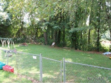 139,141 Rock Hill Rd (139 141a 141b), Asheville, NC 28803 - photo 4