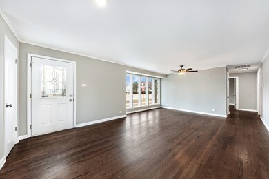 555 S 3rd Ave, Des Plaines, IL 60016 - photo 3