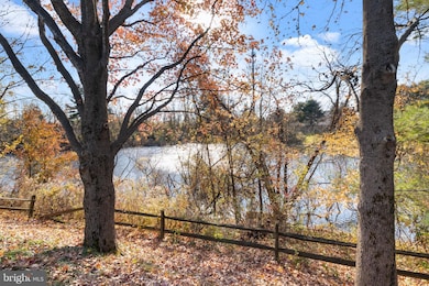 76 Black Eyed Susan Rd unit 334, Langhorne, PA 19047 - photo 6