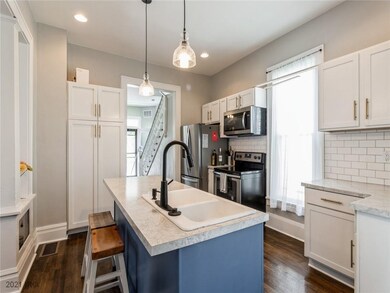 1107 27th St, Des Moines, IA 50311 - photo 5