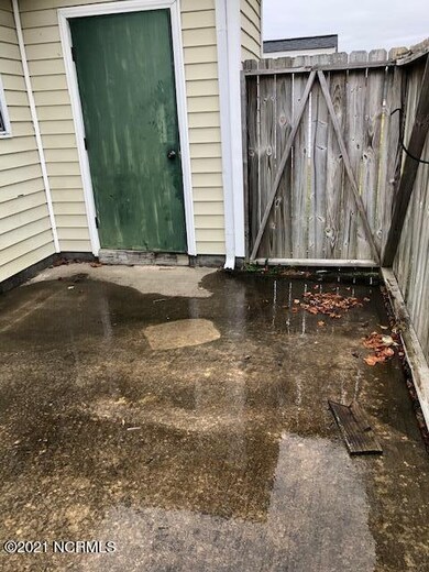 2519 East St, Winterville, NC 28590 - photo 3