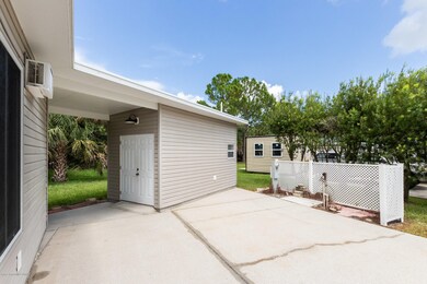 416 Oak Cove Rd, Titusville, FL 32780 - photo 6