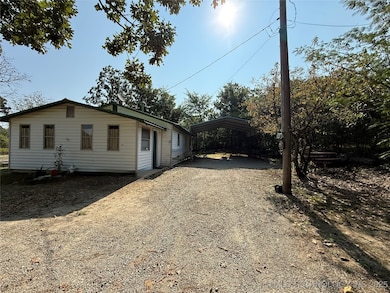 319 Lake Dr, Eufaula, OK 74432 - photo 5