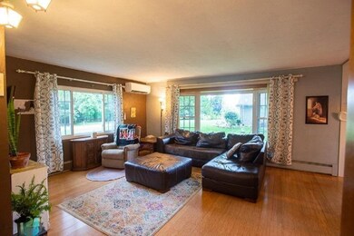 2830-Copp Rd Living Room