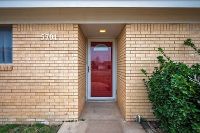 5704 Saratoga Dr, Midland, TX 79707 - photo 2