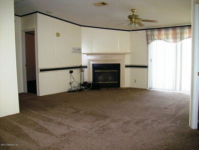Family room 1