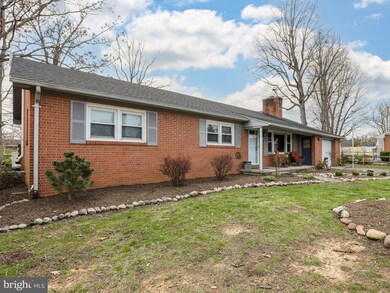 129 Garden Ct, Winchester, VA 22601 - photo 3