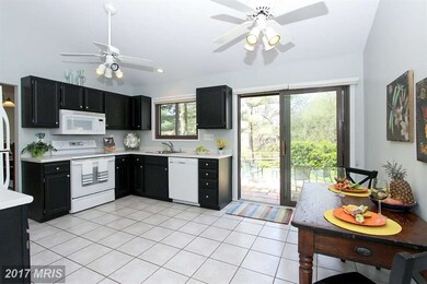 9409 Bethany Place, Montgomery Village, MD 20886 - photo 4