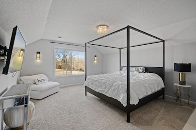 18'x15' Primary Bedroom.