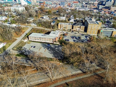 1810 Madison Ave, Kansas City, MO 64108 - photo 6