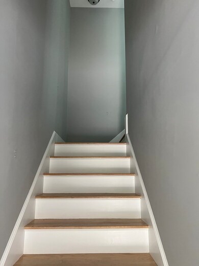 37 Standish St, Worcester, MA 01604 - photo 3