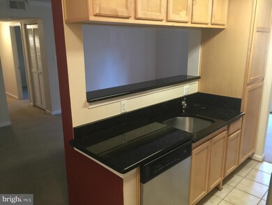 15570 Horseshoe Ln unit 570, Woodbridge, VA 22191 - photo 2