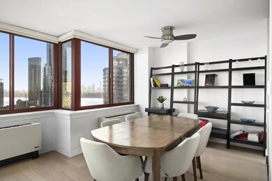 CityLights Building unit 26-J, Long Island City, NY 11109 - photo 2