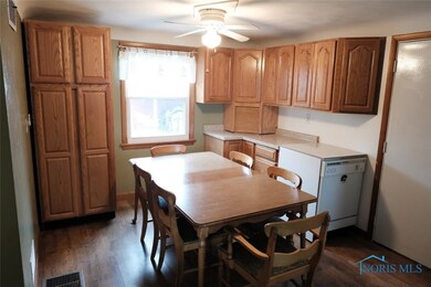 23307 W Hellwig Rd, Genoa, OH 43430 - photo 6