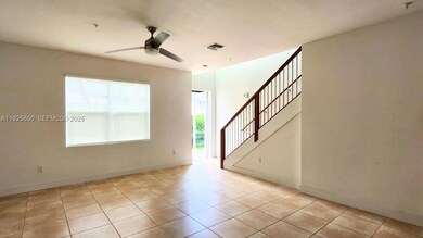 460 NE 35th Ct unit 5, Oakland Park, FL 33334 - photo 4