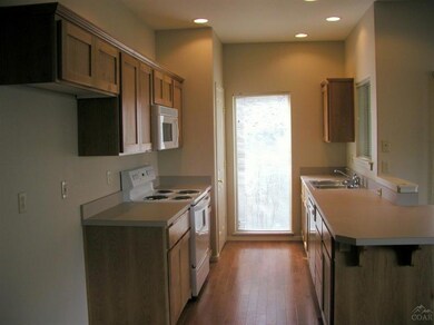 1731 NE Lotus Dr, Bend, OR 97701 - photo 4