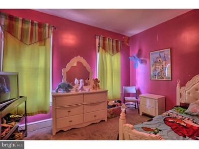 1137 N 9th St, Reading, PA 19604 - photo 7