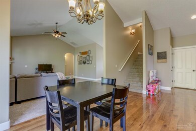 2436 SW Forked Horn Butte Rd, Redmond, OR 97756 - photo 6