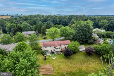 1576 E Strohm Dr, Chambersburg, PA 17202 - photo 7