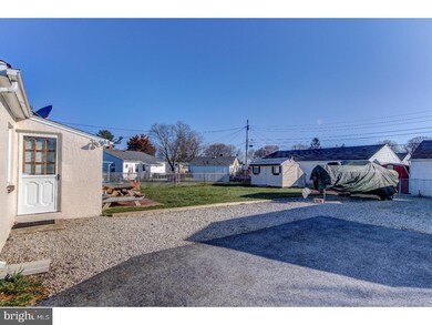 604 Glencroft Cir, Folcroft, PA 19032 - photo 5