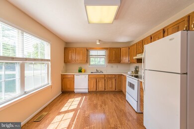 9301 Steeple Ct, Laurel, MD 20723 - photo 6