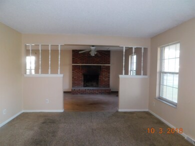 800 Castlewood Dr, New Albany, IN 47150 - photo 7
