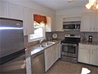 103 Oak Ln, Feeding Hills, MA 01030 - photo 6