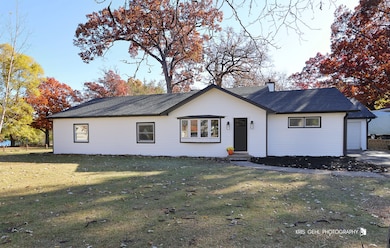 18653 W Willow Point Dr, Grayslake, IL 60030 - photo 2