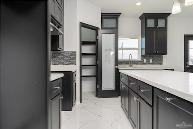 830 Hawk St, Alamo, TX 78516 - photo 4