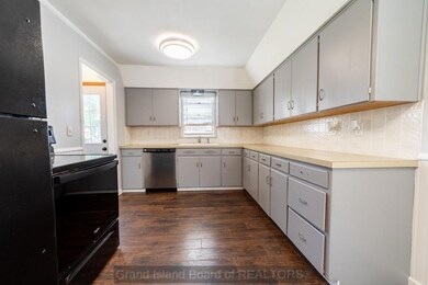 1911 N Howard Ave, Grand Island, NE 68803 - photo 6