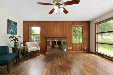 6311 Sherwood Ln, Shawnee, KS 66203 - photo 4