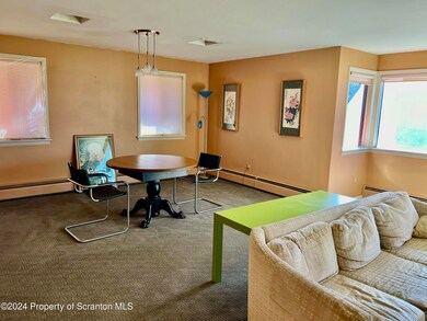 1201 Olive St, Scranton, PA 18510 - photo 4