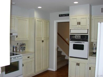 You will LOVE the corner pantry closet with all of
