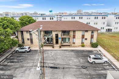 210 Trimper Ave unit 2C, Ocean City, MD 21842 - photo 2