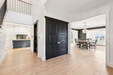 27625 W Kazimour Dr, Lake Barrington, IL 60010 - photo 4