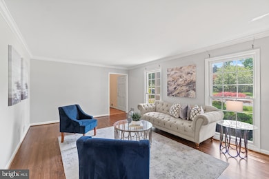 12813 Huntsman Way, Potomac, MD 20854 - photo 7