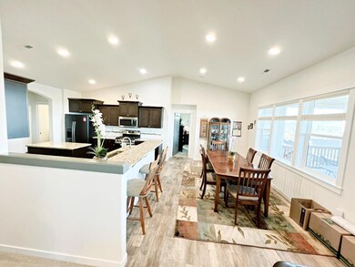 4443 SW Salmon Place, Redmond, OR 97756 - photo 3