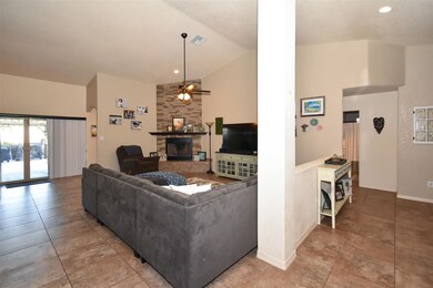 3918 S J Edward Dr, Yuma, AZ 85365 - photo 4